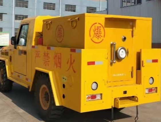 莎车凯龙爆破器材运输车：保障爆破任务的安全运行